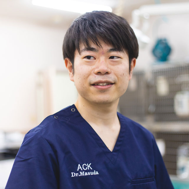 獣医師　末永　健