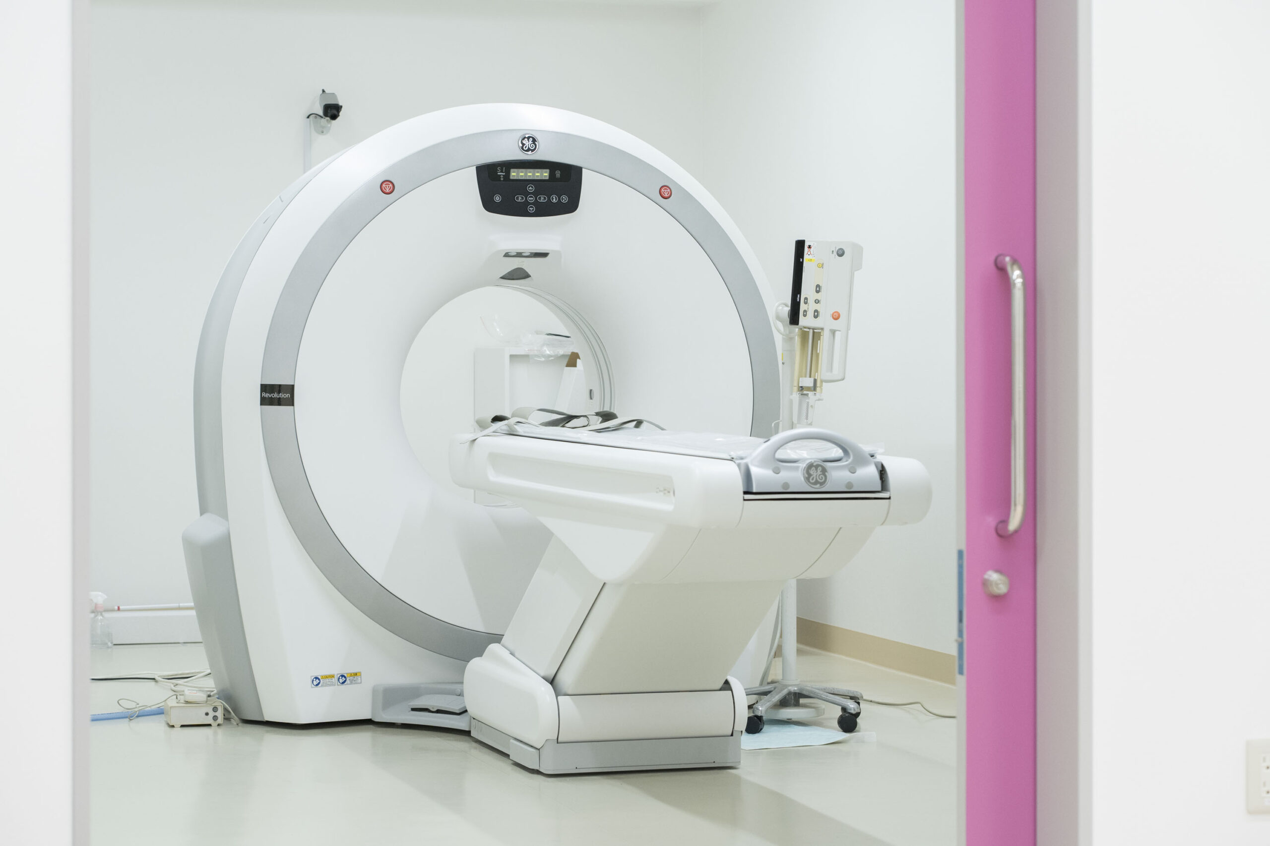 MRI・CT検査の準備が整いました - アニマルクリニックこばやし